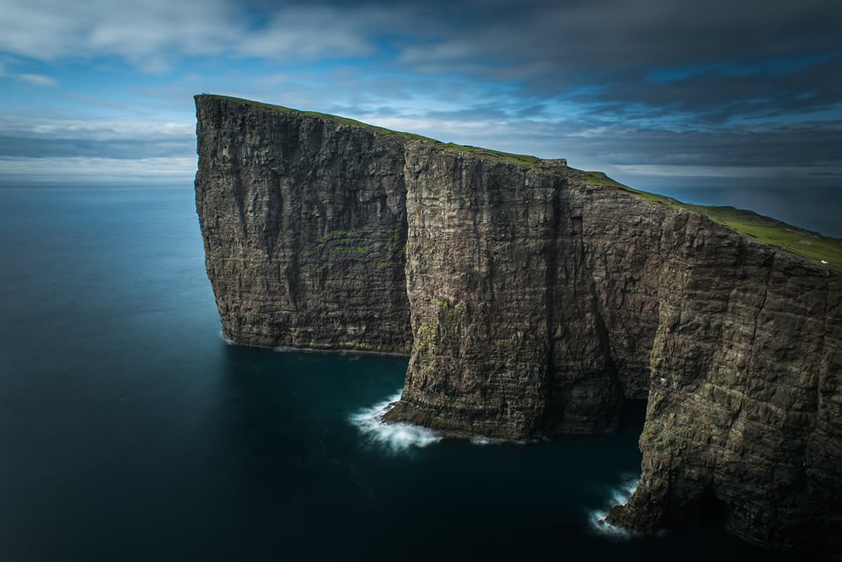 Hike to Traelanipan in the Faroe Islands